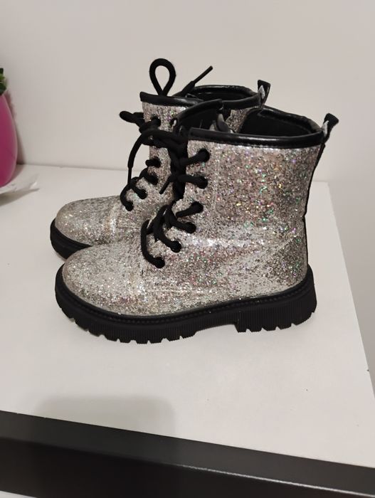 Buty rozmiar 30 brokatowe