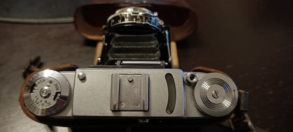Máquina fotográfica Zeiss Ikon Nettar 6x6 anos 50