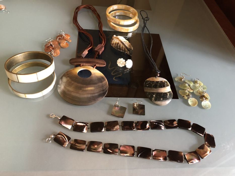 Прикраси з перламутру