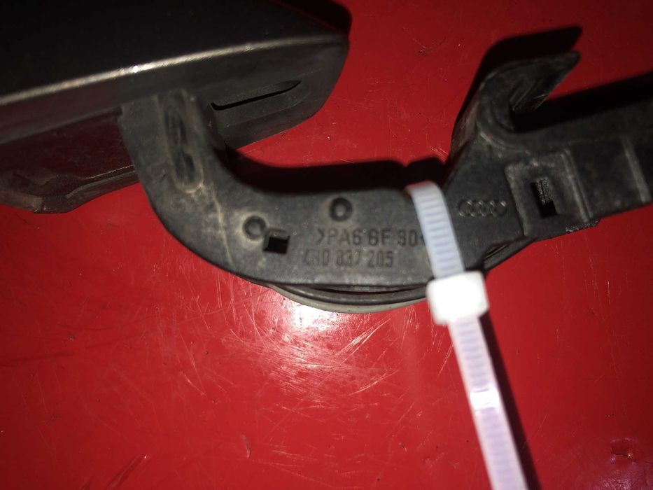 Ручка дверей зовнішня задня ліва 4H0837205 Audi A6 4G C7  Дакота Сірий