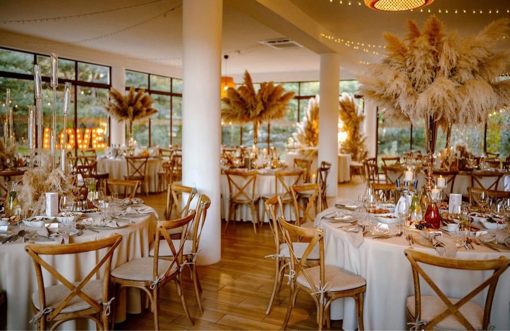 Pampasowe Wesele dekoracja z traw pampasowych na wesele