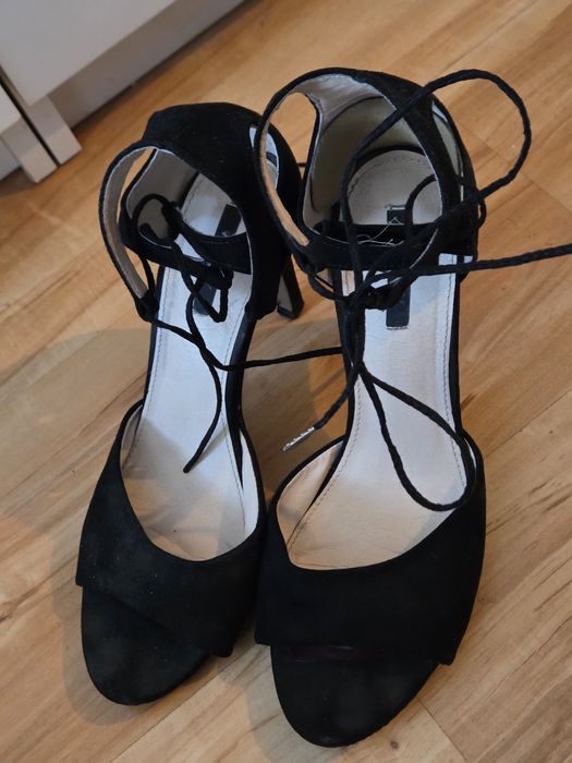 Sexi flexi:) Piękne szpilki r.40 wiązane w kostce