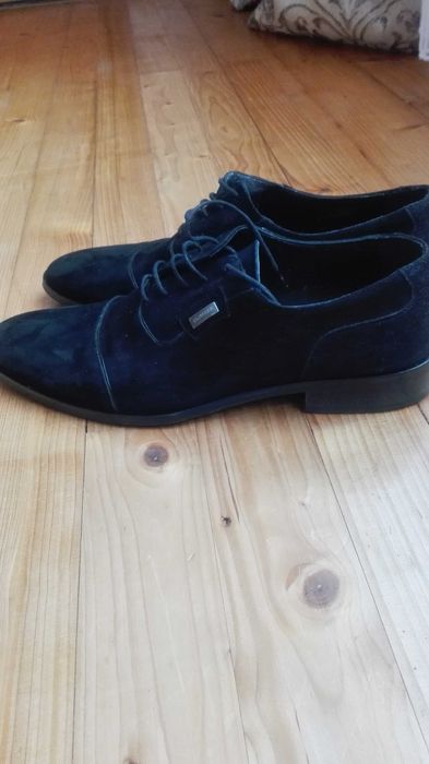 Чоловічі туфлі. Натуральна заамша. Італія.