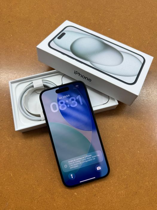 iPhone 15 - 128GB | Preto | Como Novo