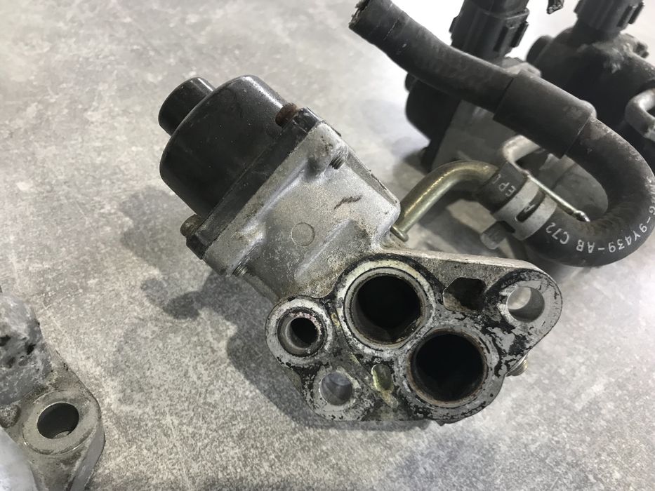 Форд Фокус 2 Клапан EGR Ford Focus ЕГР бензин C-Max Kuga Mondeo