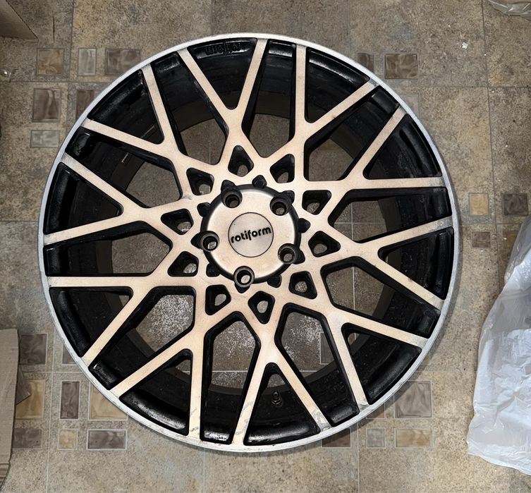 Диски Rotiform R19