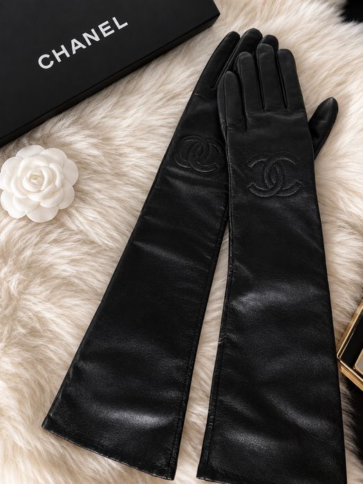 длинные кожаные перчатки Chanel