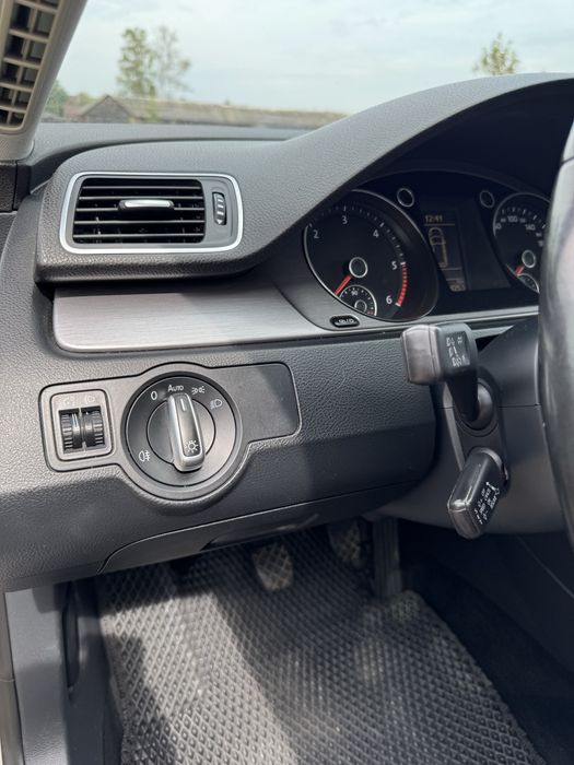 Volkswagen Passat B7 2013 року