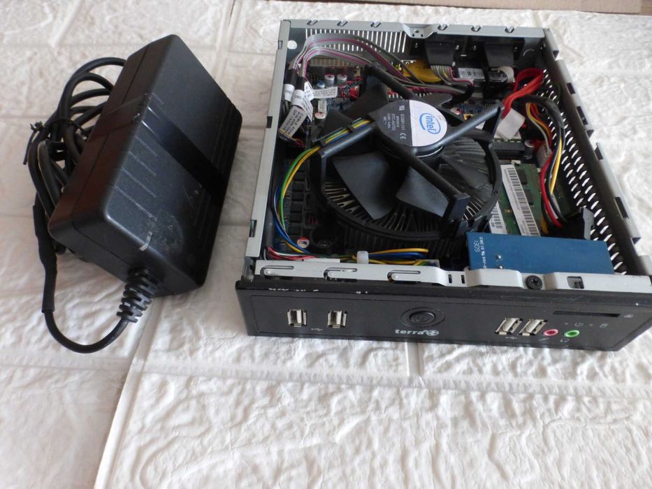 материнская плата Міні пк terra shuttle fs61 на I5-3470 6гб DDR3