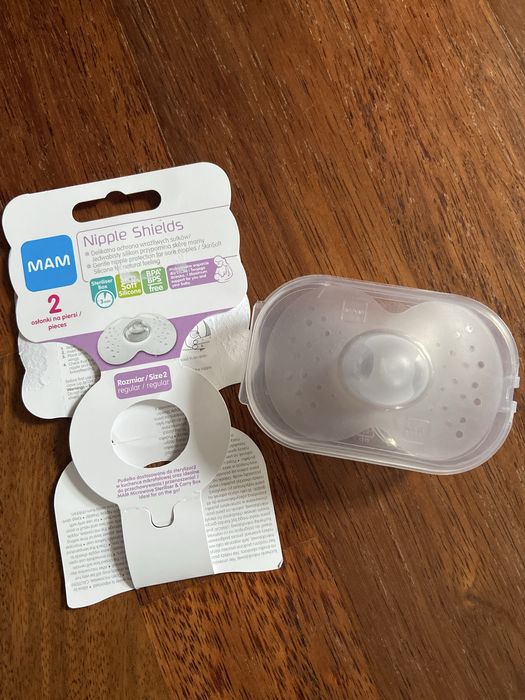 Osłonki na piersi nakładki do karmienia MAM rozmiar 2
