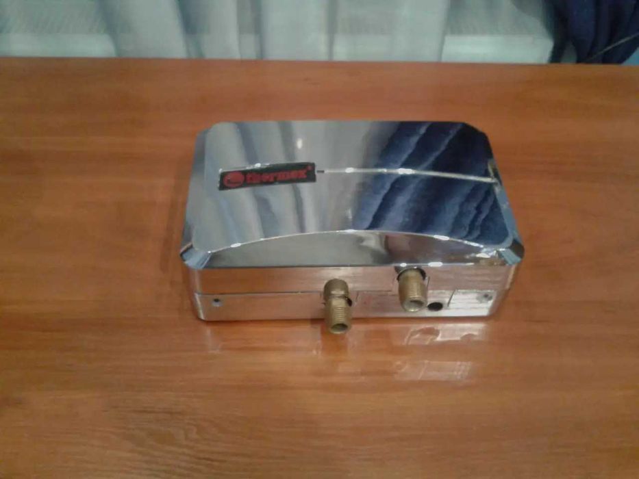 Водонагрівач проточний Thermex System 600 Chrome