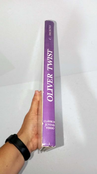 Oliver Twist - Clássicos Juvenis Verbo
