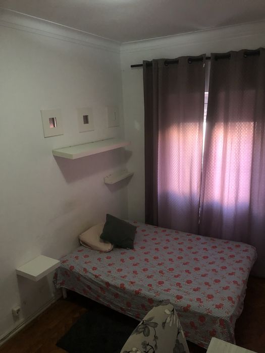 Quarto para arrendar