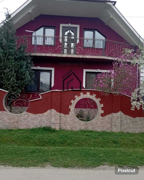 Продається гарний,  затишний будинок  у смт.Батьово