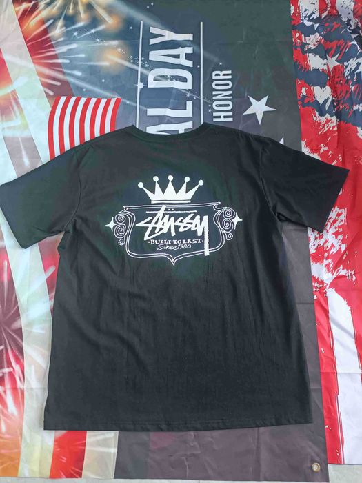 Czarna koszulka STUSSY w rozmiarze M