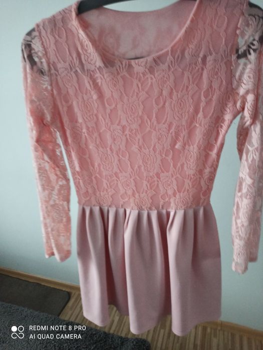 Sukienka koronkowa