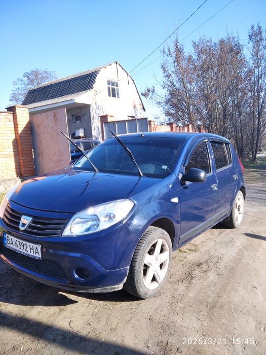 Авто DACIA Sandero 1,2
