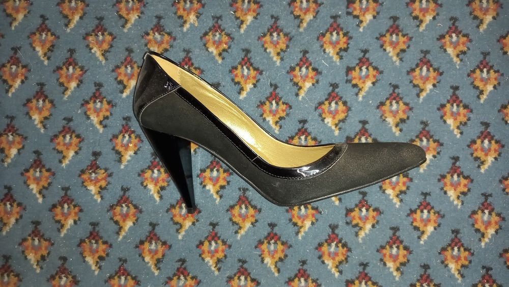 Sapato salto alto bico fino Lilly bliss