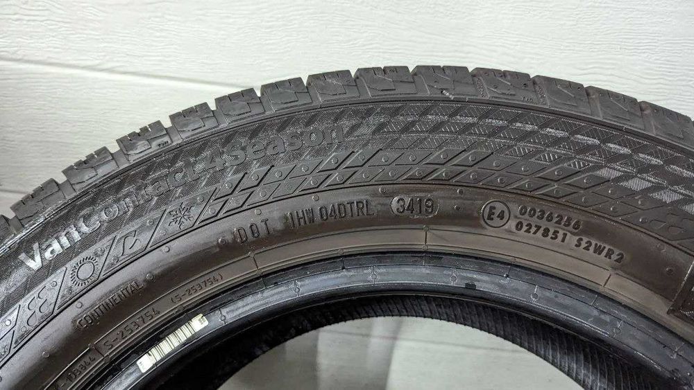Шини 215/65 R16C 109/107T Continental VanContact 4Season