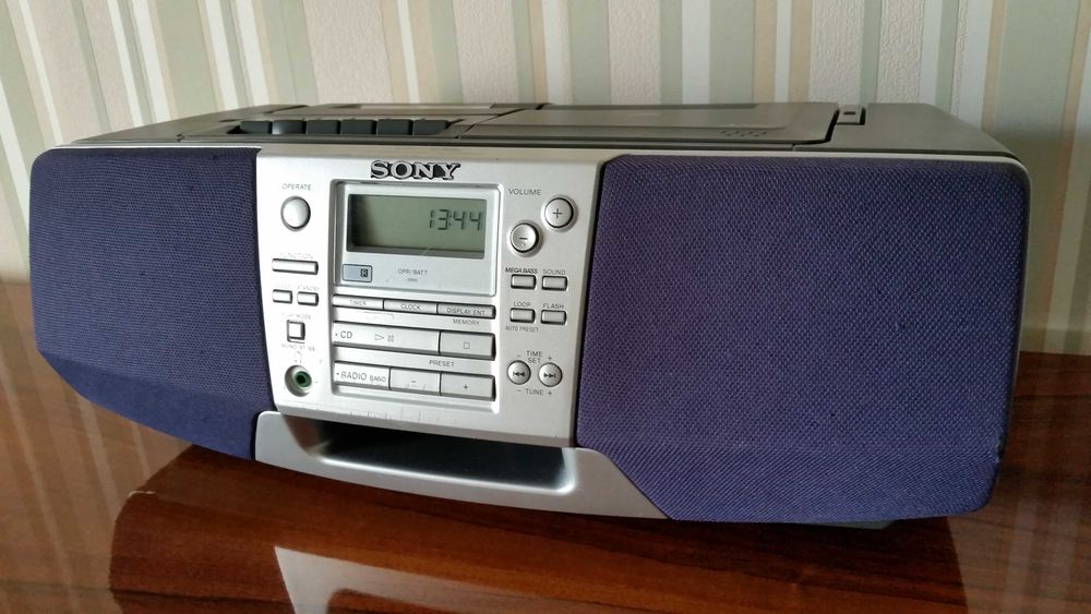 Sony CFD-S38L бумбокс