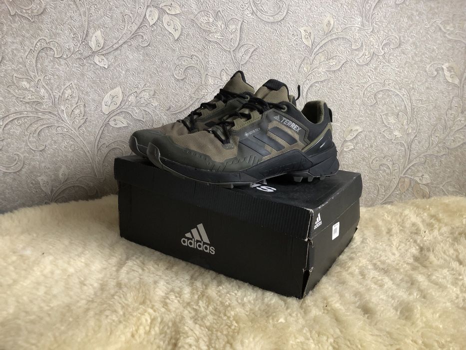 Водонепроникні кросівки Adidas Terrex GoreTex трекінг 43 42,5 27,5 27