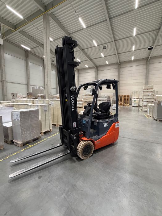 Wózek Toyota 8FBET15