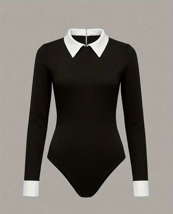 Боді з білим воротом