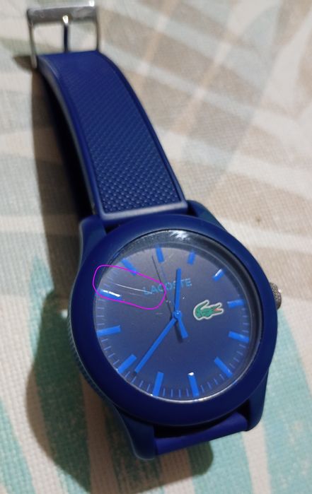 Relógio Lacoste 12.12 com pulseira de silicone azul