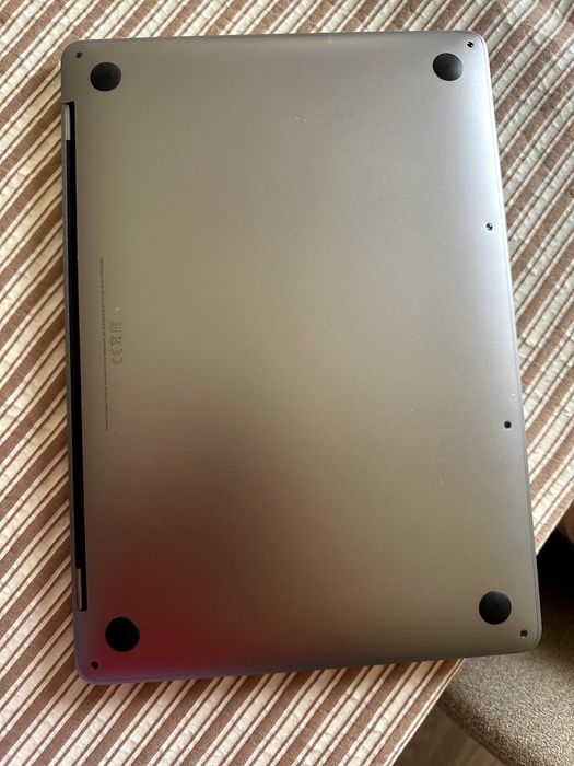 MacBook pro, 13 inch, M1, 2020