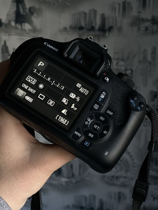 Фотоаппарат Canon EOS 1300D