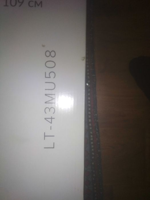 продам смарт телевизор JVC LT-43MU508 и сди BBK с караоке