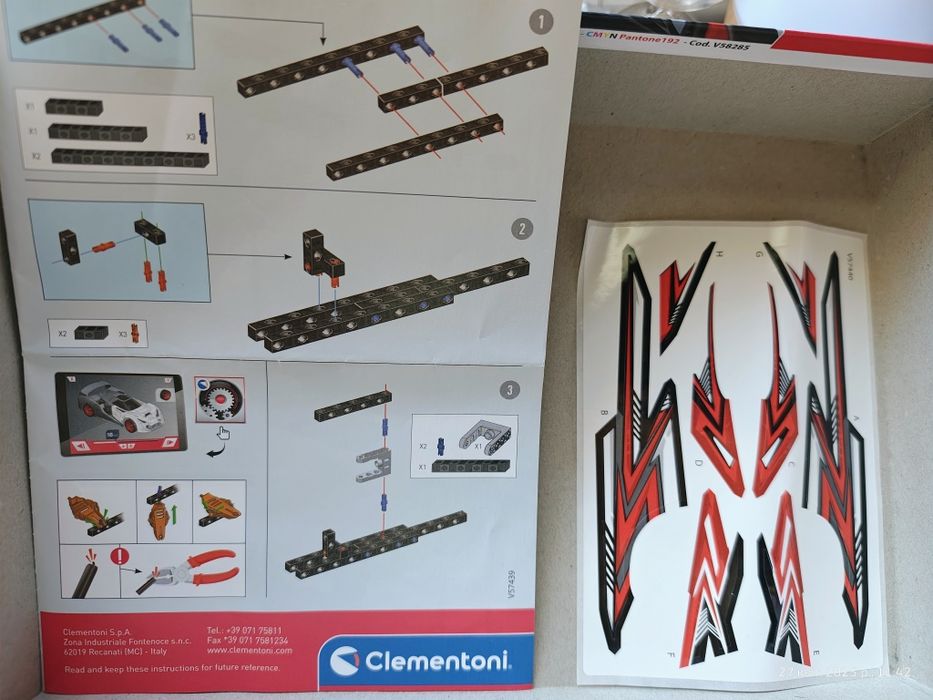 Laboratório de mecânica. Carro desportivo