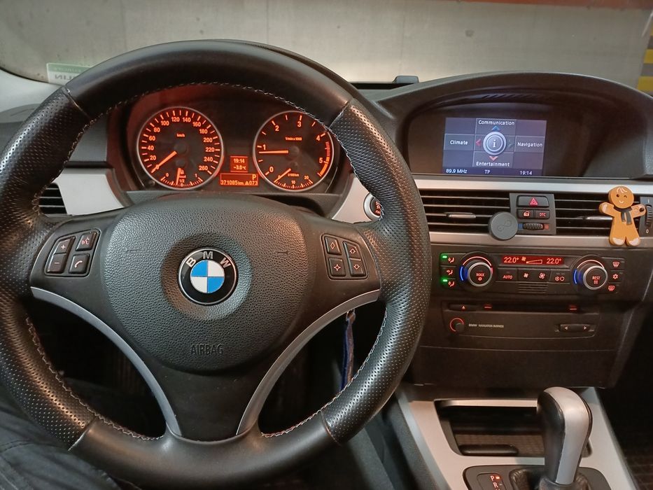 Bmw E91 2.0 d kombi automat super stan