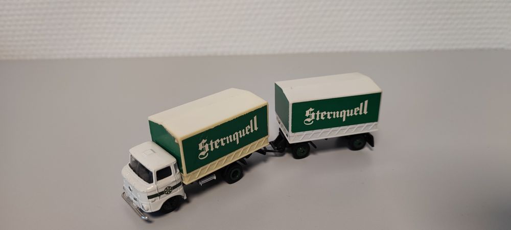 Колекція масштабних моделей авто вантажівок. Масштаб 1:87.