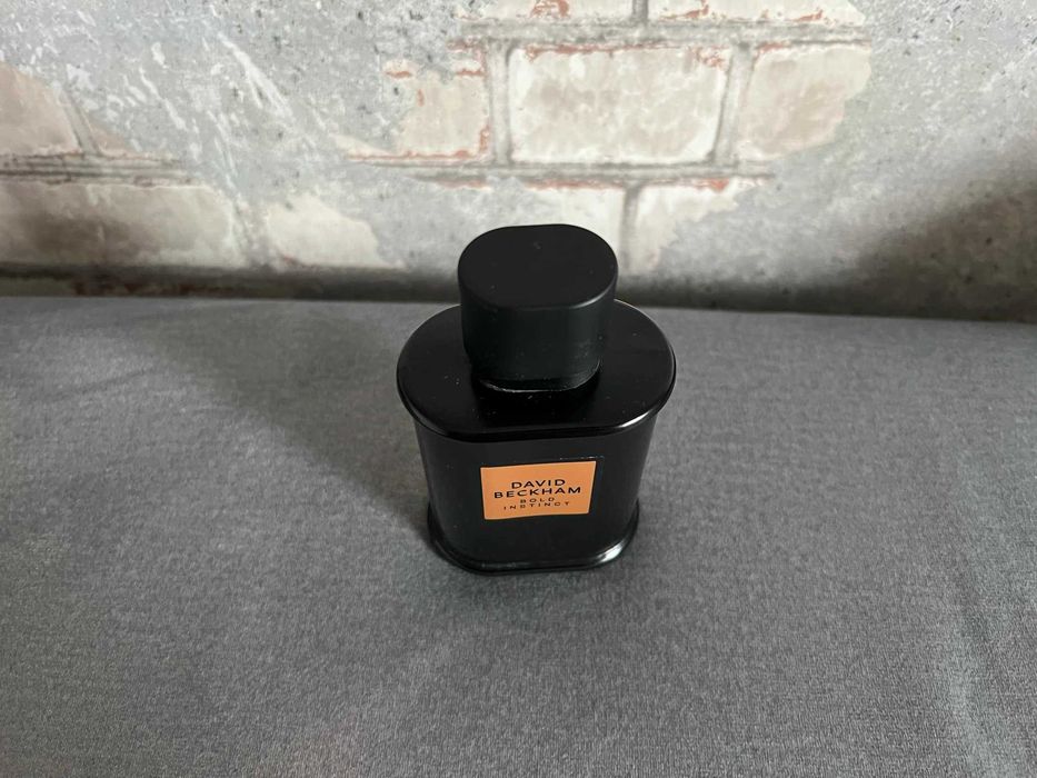 Pusta buteleczka po wodzie perfumowanej David Beckham Bold Instinct 75