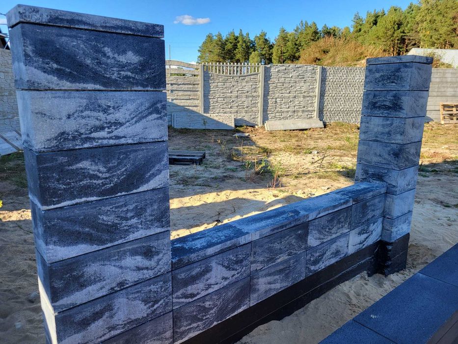 Pustaki ogrodzeniowe/Styrobud/Fronty/Ogrodzenia/ Panele 3D/2D