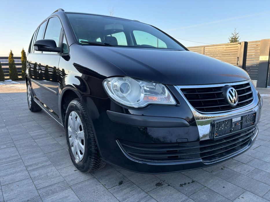 Volkswagen Touran Lift 1.6 MPI 7 osobowy