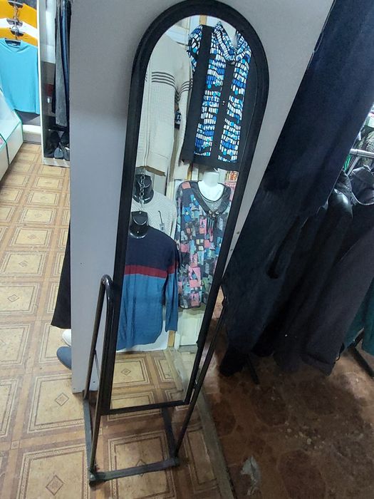 Дзеркало продається