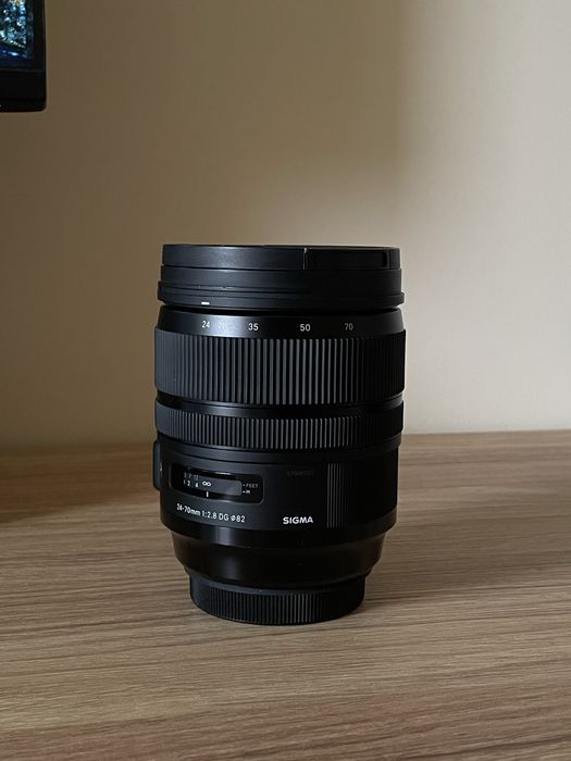 Sigma 24-70MM F/2.8 (Canon EF)