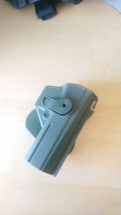 Dwie kabury do CZ P07 prawe