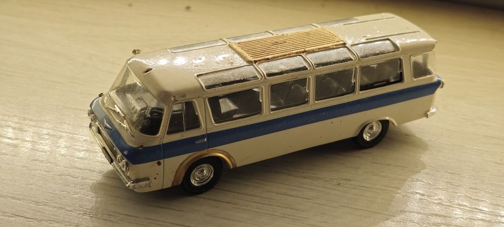 Моделі машинок 1/38 колекційних  WELLY OldTimer