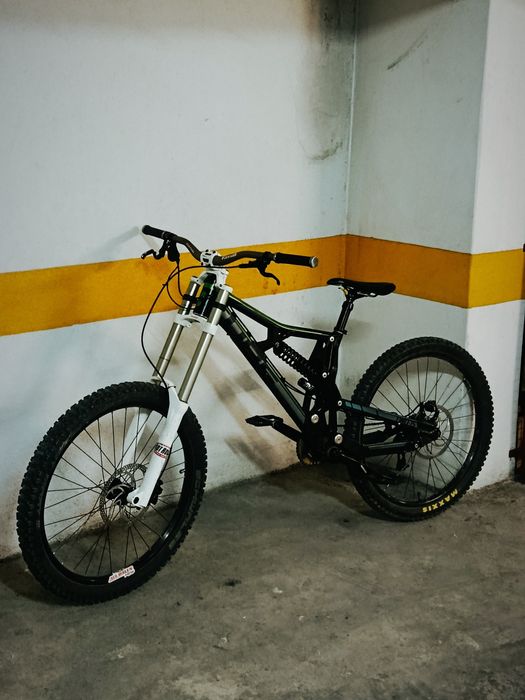CUBE two15 DH 26" downhill/ enduro