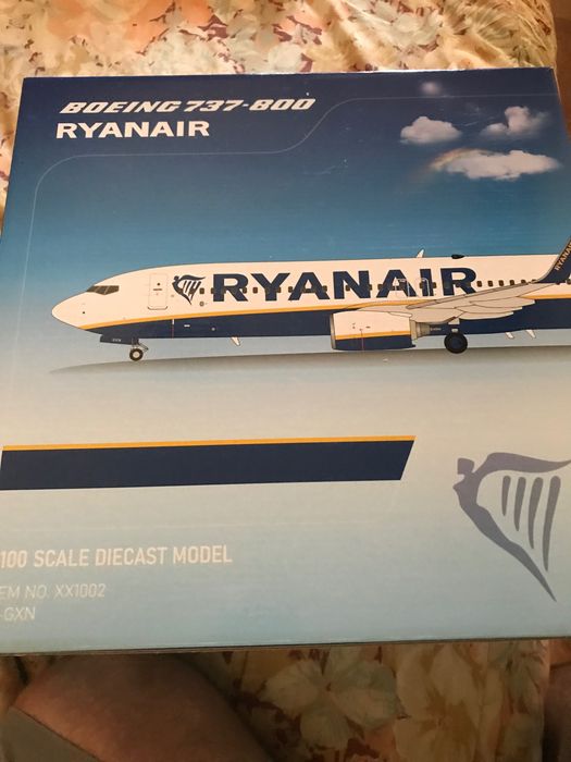 Ryanair Boeing 737-800 de metal JC Wings 1/100 para trocar