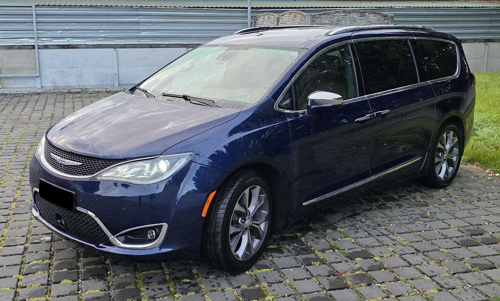 Chrysler Pacifica LIMITED 8 osobowa ,brązowe skóry.