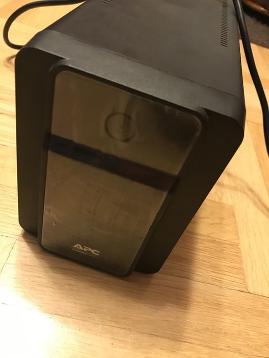 Nowy UPS 950VA 520w APC - BX950MI zasilanie awaryjne