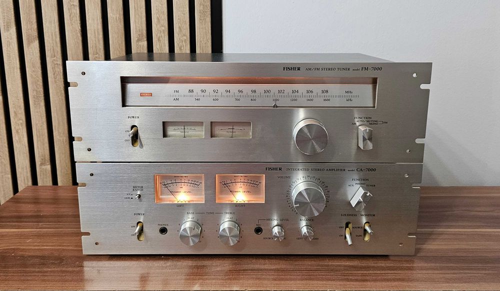 Wzmacniacz stereo Fisher CA-7000 + FM-7000 | Wycieraczki VU |