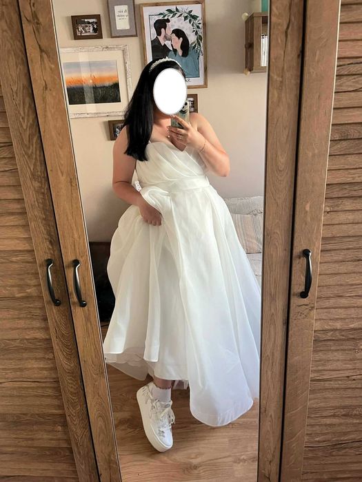 Suknia Ślubna z perłami na ramiączkach,  Strzyżów n/Wisłokiem