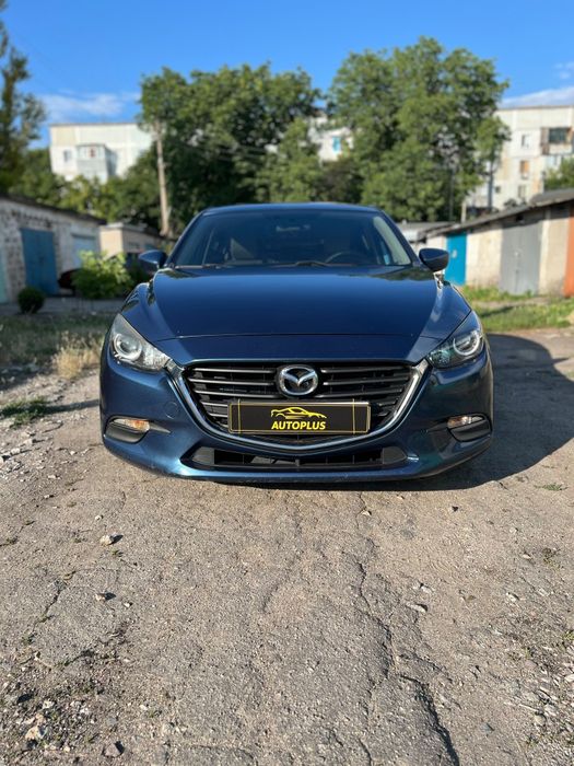 MAZDA 3 2017 рік