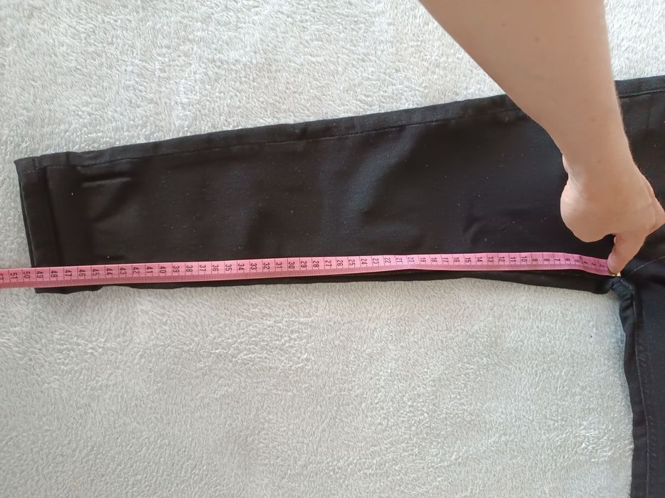 Нові стрейчові джинси DENIM на 5-6