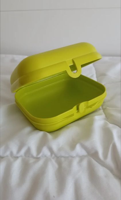 Lancheira Tupperware.